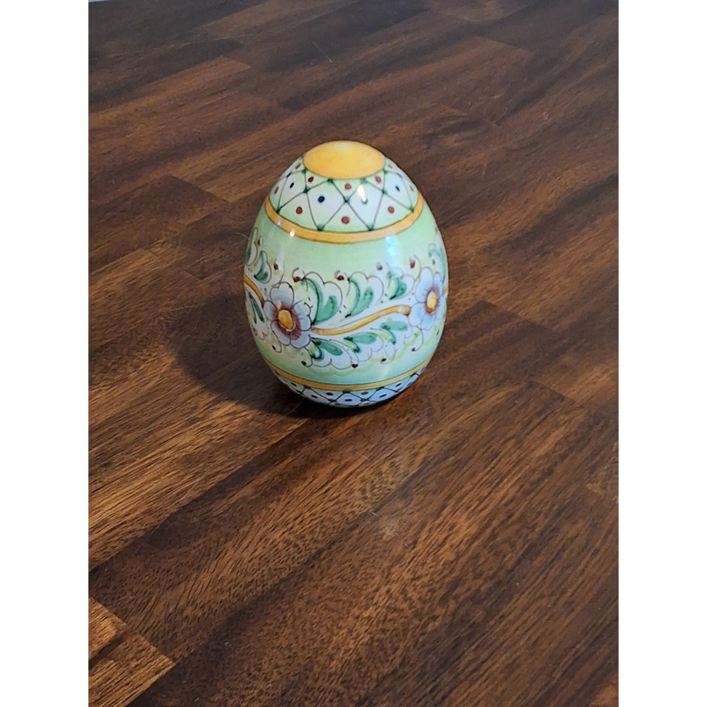 Hand Painted Ceramic Floral Egg Figurine Italian Majolica Style Green 4.5"